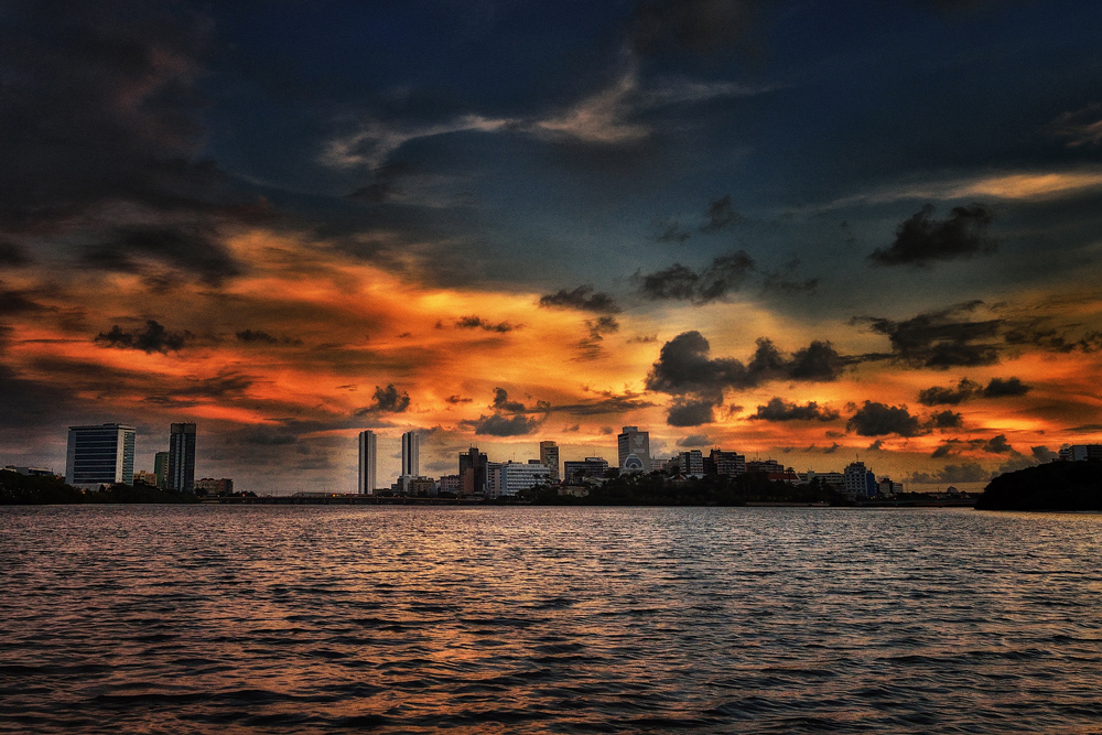 Recife bei Nacht. Foto: Wolfgang Besche © Recife bei Nacht. Foto: Wolfgang Besche ©